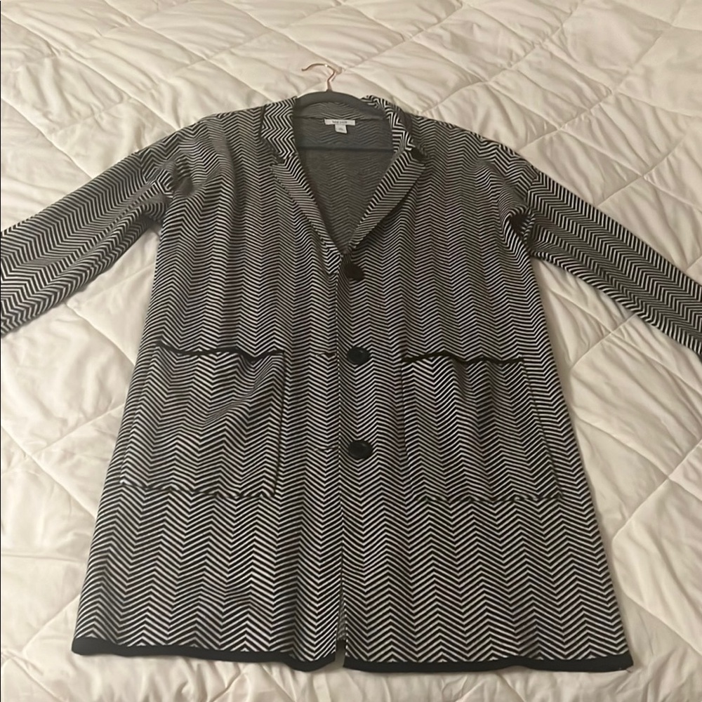 Nine West Black and White Chevron Cardigan Sweater NWOT, size medium